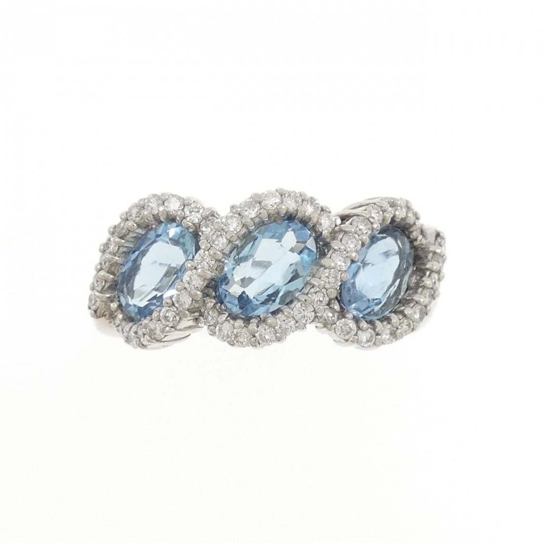 PT900 AQUAMARINE RING: PT900 Aquamarine Ring Brand: Unbranded Type: Ring Material: PT900, Main Stone/Creation Aquamarine Secondary Stone Diamond Color: Silver Size: US5.25 Accessories: None Accessories Notice: When