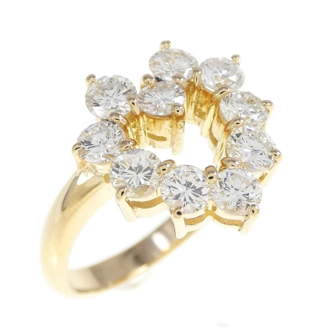 K18YG HEART DIAMOND RING: K18YG Heart Diamond Ring Brand: Unbranded Type: Diamond ring Material: K18YG, Main Stone/Creation Natural Color: Yellow gold Size: US5 3/4 Accessories: None Accessories Notice: When purchasing