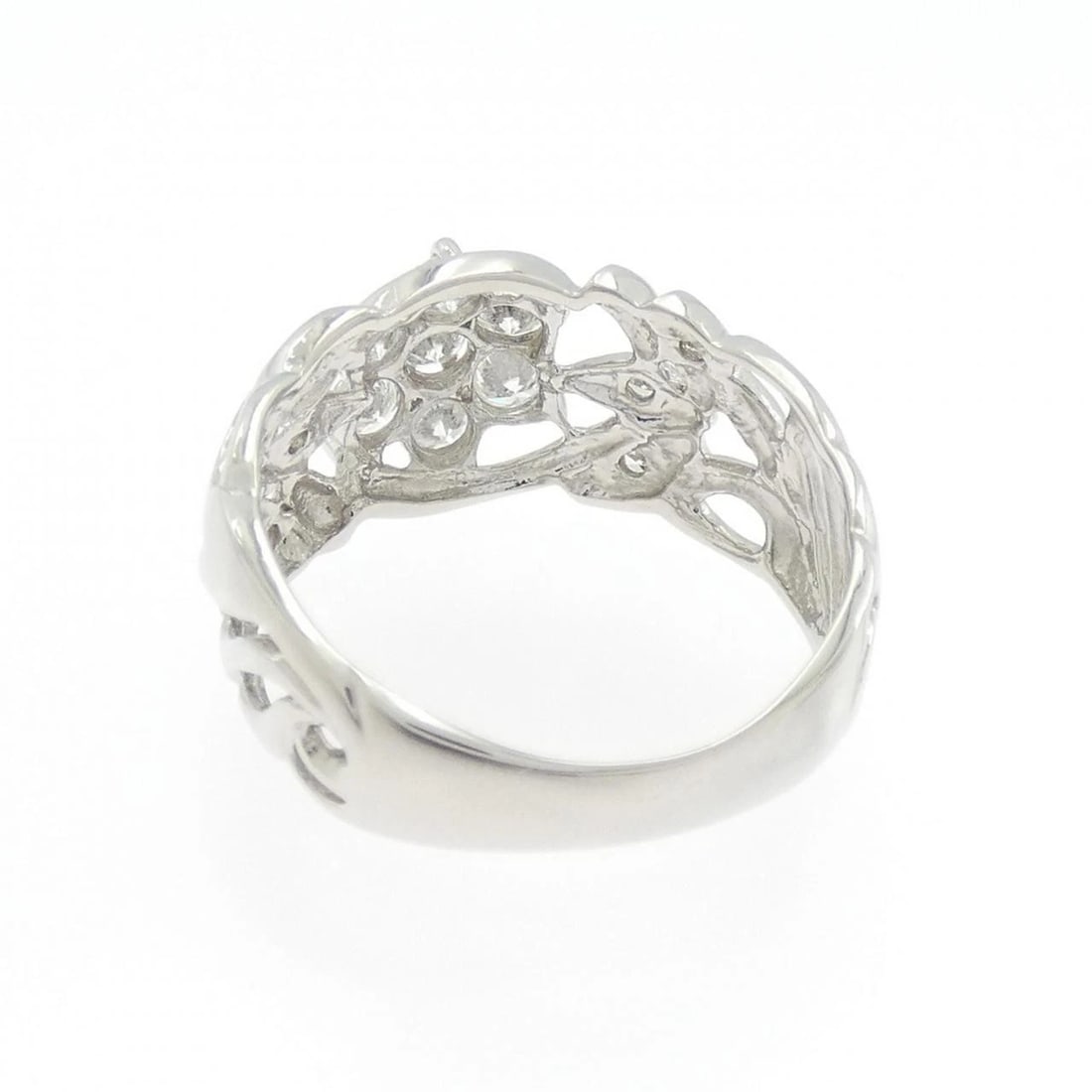 PT900 FLOWER DIAMOND RING - 2
