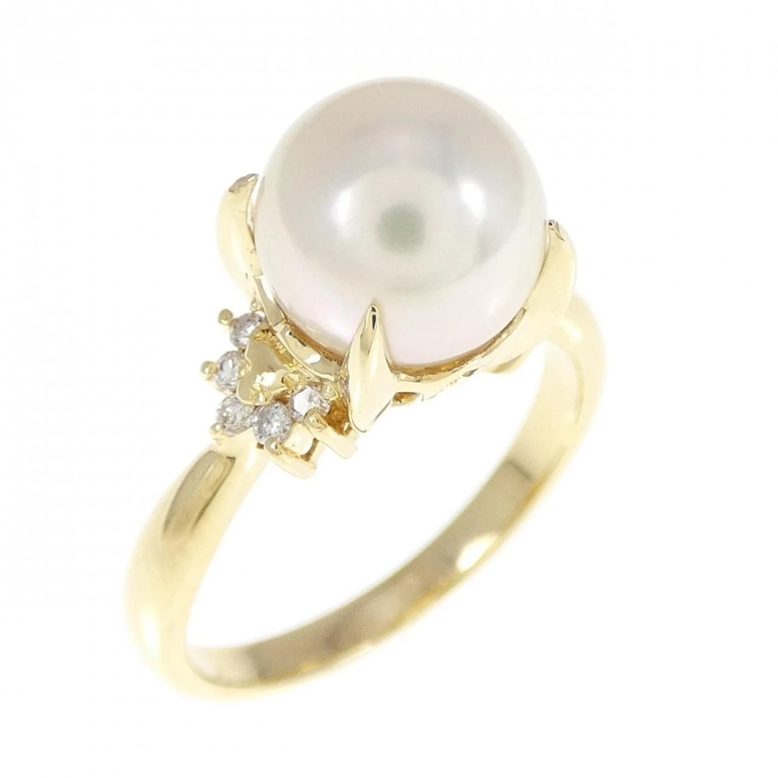 18K YELLOW GOLD AKOYA PEARL RING: 18K Yellow Gold Akoya Pearl Ring Brand: Unbranded Type: Akoya Pearl Ring Material: K18YG, Main Stone/Creation Akoya Pearl Secondary Stone Diamond Color: Yellow gold Size: US6 Accessories: None