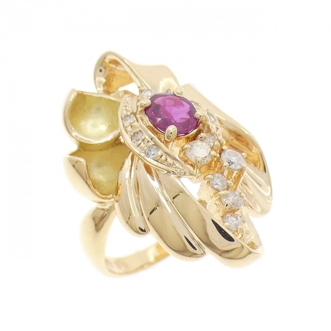 18K YELLOW GOLD RUBY RING: 18K Yellow Gold Ruby Ring Brand: Unbranded Type: Ruby Ring Material: K18YG, Main Stone/Creation RubySecondary Stone Diamond Color: Yellow gold Size: US5 1/4 Accessories: None Accessories Notice: When