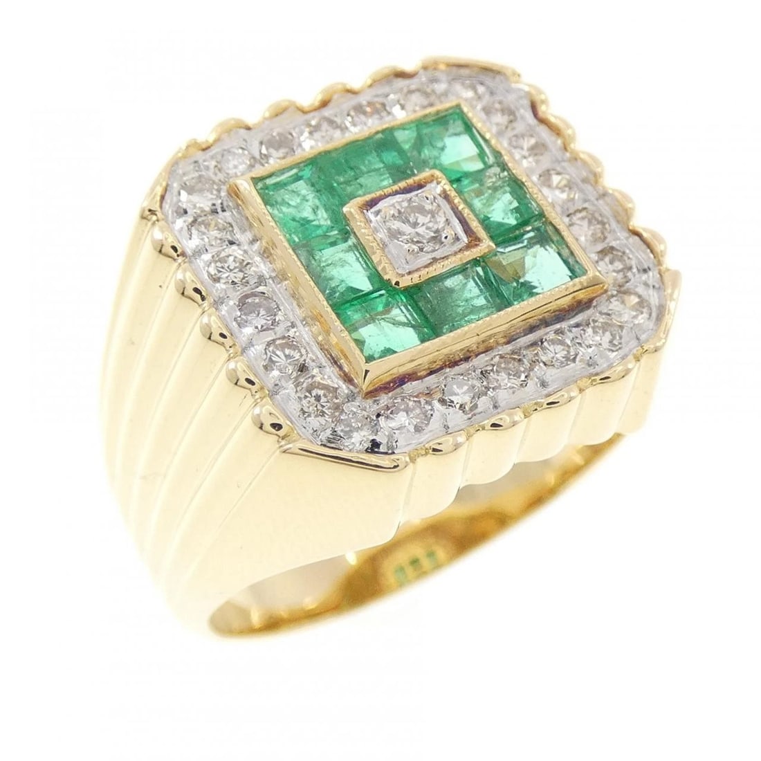 K18YG/K18WG EMERALD RING: K18YG/K18WG Emerald Ring Brand: Unbranded Type: Emerald Ring Material: K18YG/K18WG, Main Stone/Creation Emerald Secondary Stone Diamond Color: YG,WG Size: US7 1/4 Accessories: None Accessories