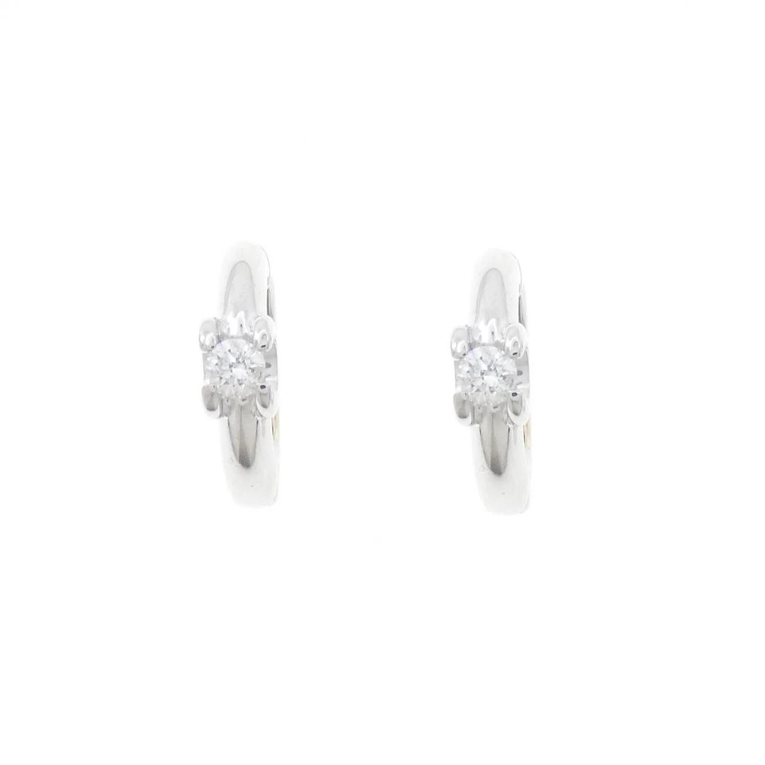 K14WG DIAMOND EARRINGS: K14WG Diamond Earrings Brand: Unbranded Type: Diamond Pierce/Earring Material: K14WG, Main Stone/Creation Natural Color: White Gold Size: Actual Size Approx. height x width: 14.7mm x 3.9mm