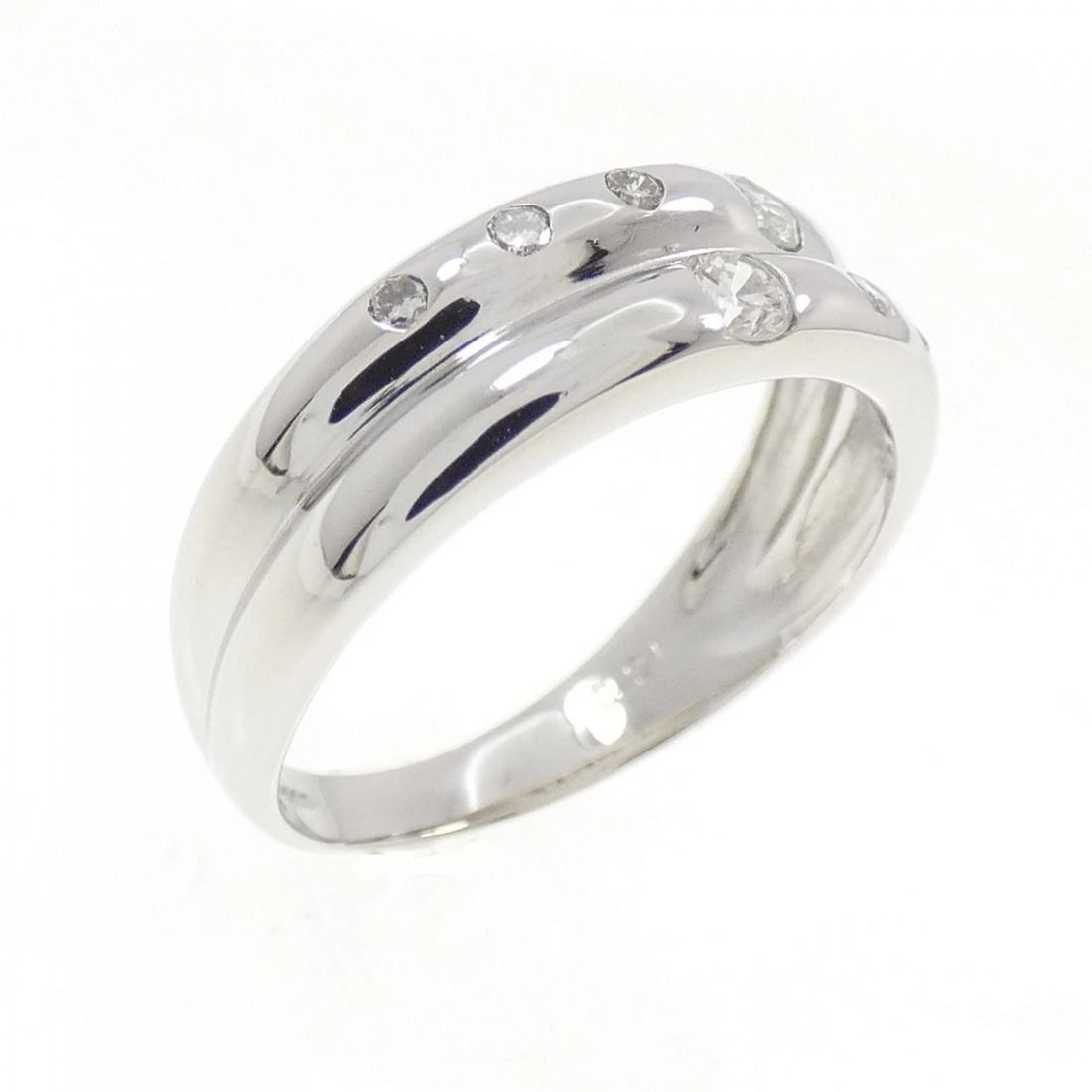 PT900 DIAMOND RING: PT900 Diamond Ring Brand: Unbranded Type: Diamond Ring Material: PT900, Main Stone/Creation Natural Color: Silver Size: US5 Accessories: None Accessories Notice: When purchasing pre-owned goods,