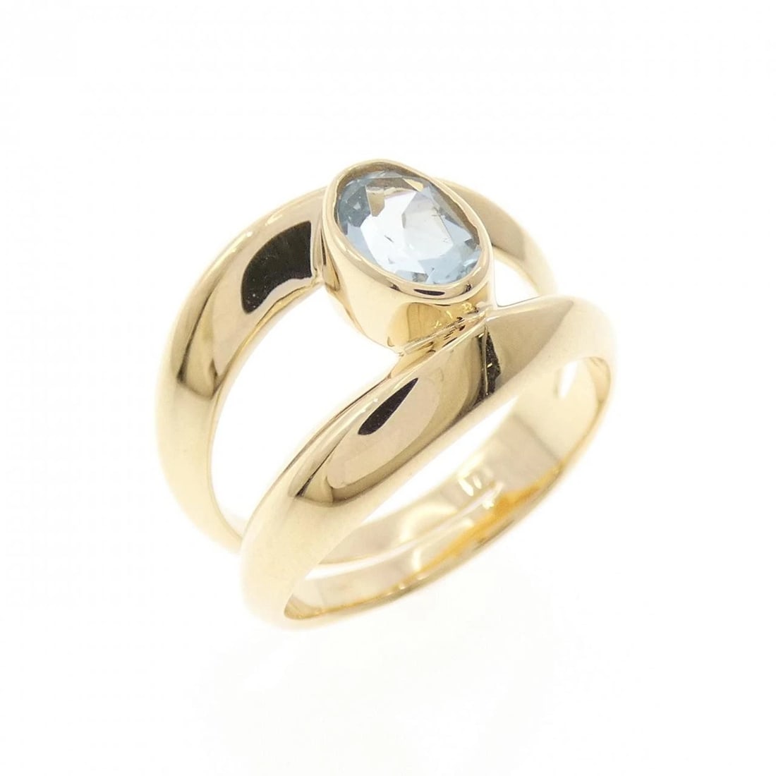 18K YELLOW GOLD BLUE TOPAZ RING: 18K Yellow Gold Blue Topaz Ring Brand: Unbranded Type: Blue Topaz ring Material: K18YG, Main Stone/Creation Blue Topaz Color: Yellow gold Size: US3.5 Accessories: None Accessories Notice: When