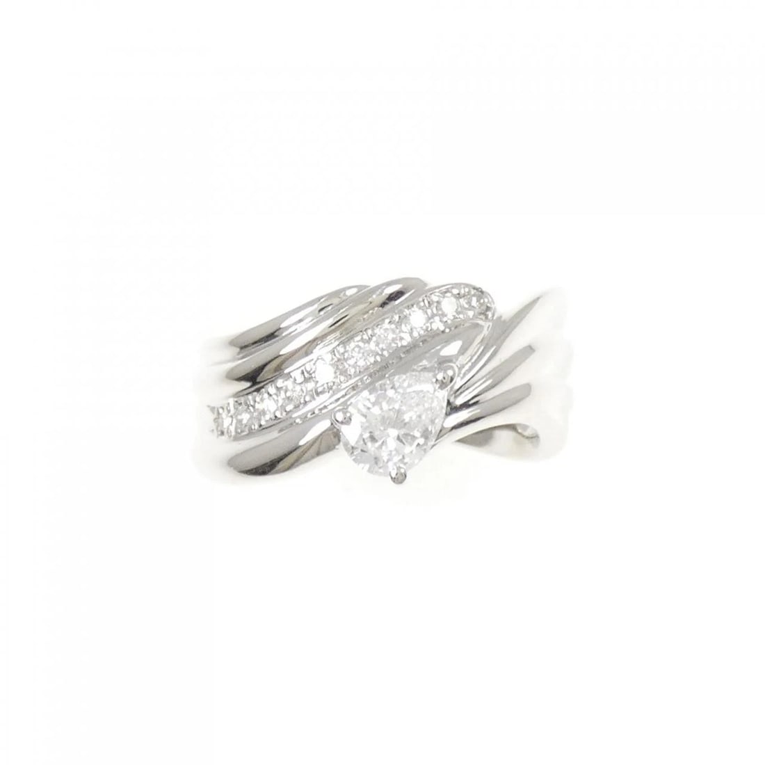 PT900 DIAMOND RING: PT900 Diamond Ring Brand: Unbranded Type: Diamond Ring Material: PT900, Main Stone/Creation Natural Color: Silver Size: US6 1/4 Accessories: None Accessories Notice: When purchasing pre-ow