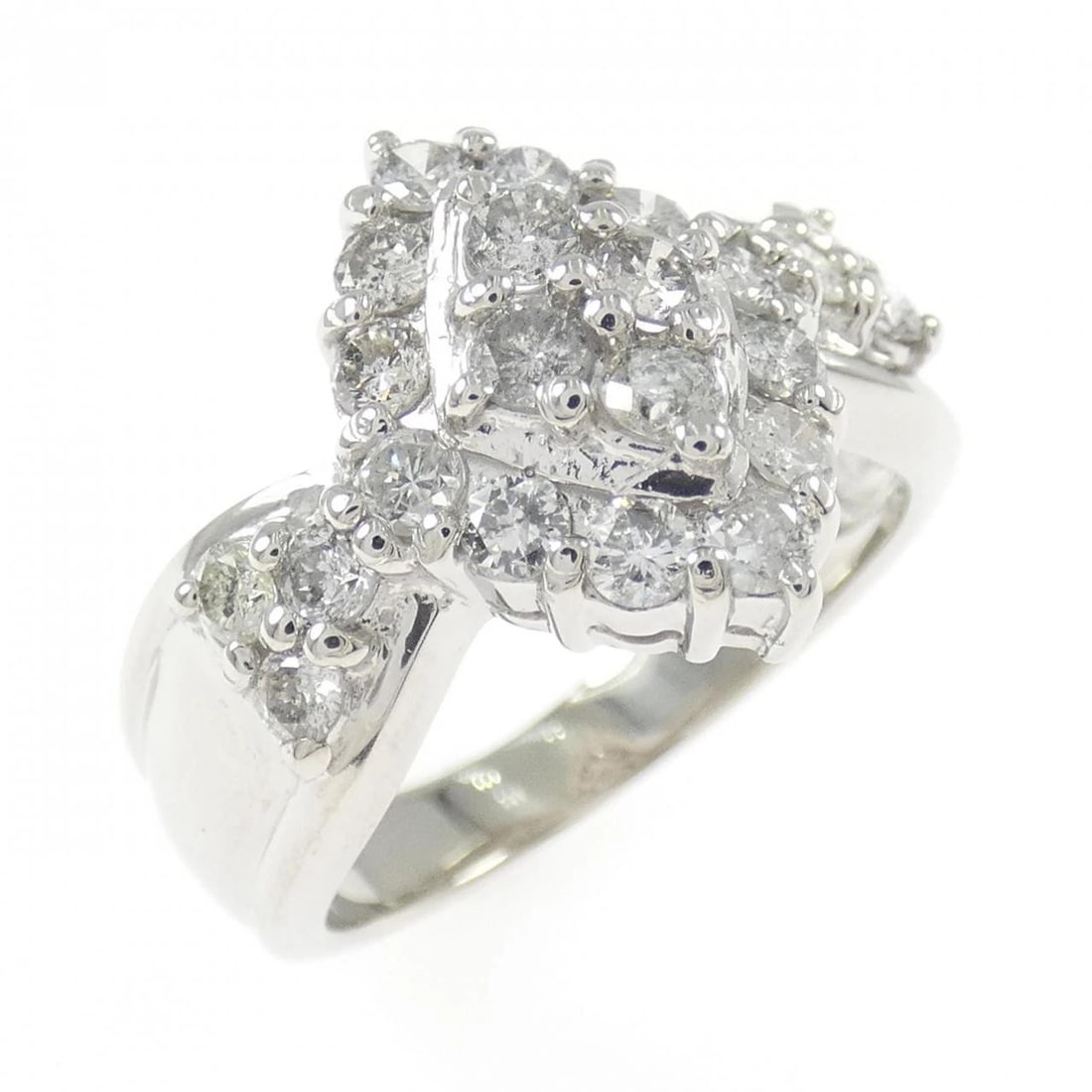 PT900 DIAMOND RING: PT900 Diamond Ring Brand: Unbranded Type: Diamond Ring Material: PT900, Main Stone/Creation Natural Color: Silver Size: US6 1/4 Accessories: None Accessories Notice: When purchasing pre-ow
