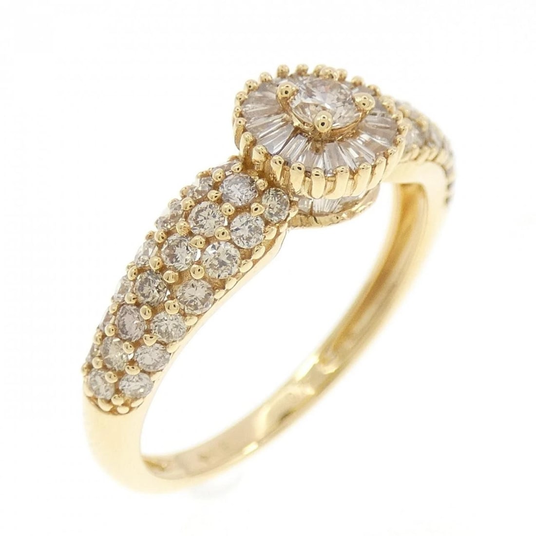 K18YG DIAMOND RING: K18YG Diamond Ring Brand: Unbranded Type: Diamond Ring Material: K18YG, Main Stone/Creation Natural Color: Yellow gold Size: US6 1/2 Accessories: None Accessories Notice: When purchasing pre-owned