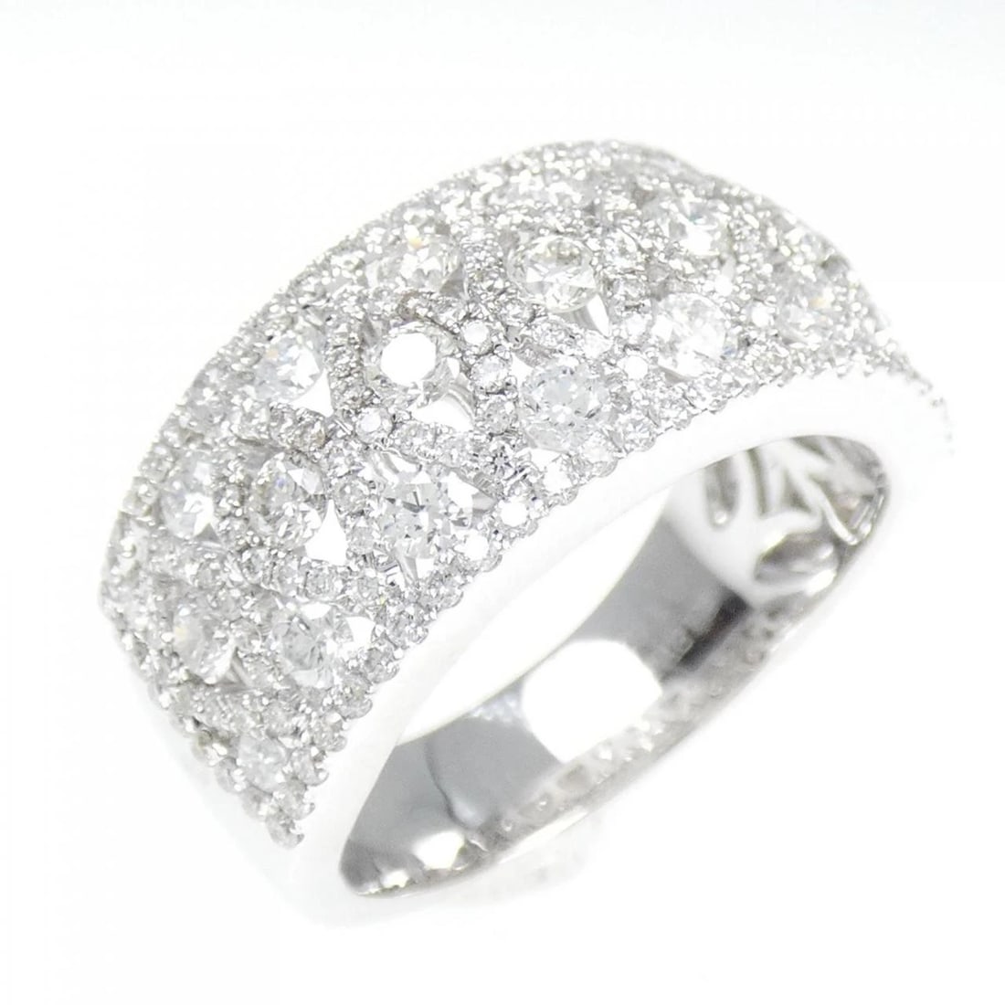 K18WG DIAMOND RING: K18WG Diamond Ring Brand: Unbranded Type: Diamond ring Material: K18WG, Main Stone/Creation Natural Color: White Gold Size: US9 Accessories: None Accessories Notice: When purchasing pre-ow