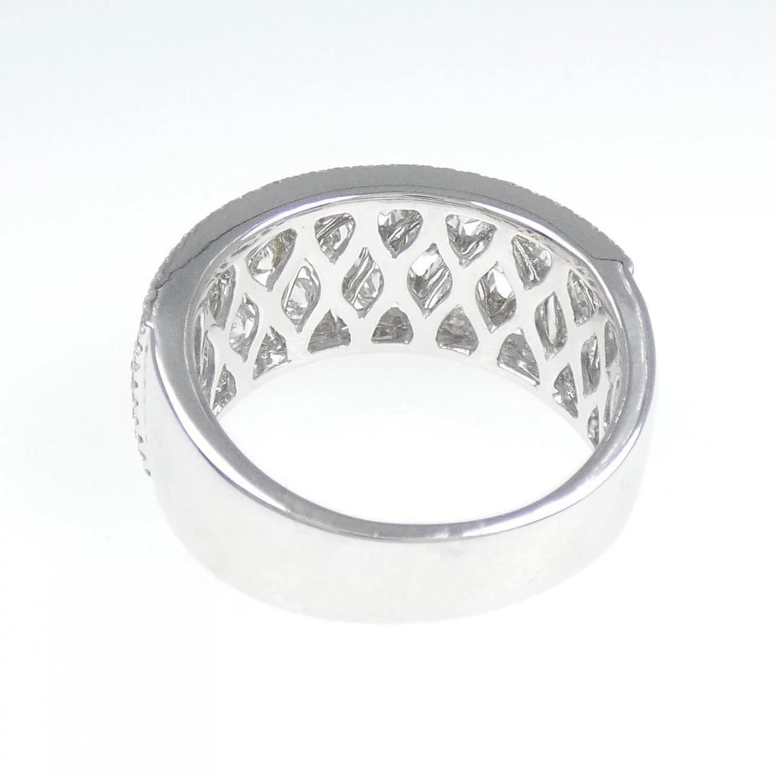 K18WG DIAMOND RING - 3