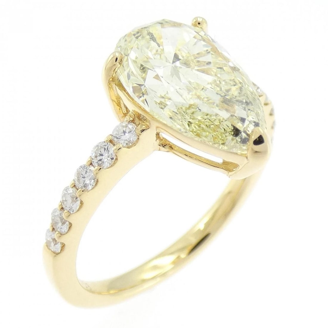K18YG DIAMOND RING: K18YG Diamond Ring Brand: Unbranded Type: Ring Material: K18YG, Main Stone/Creation Natural Color: Yellow gold Size: US6 Accessories: None Accessories Notice: When purchasing pre-owned goo