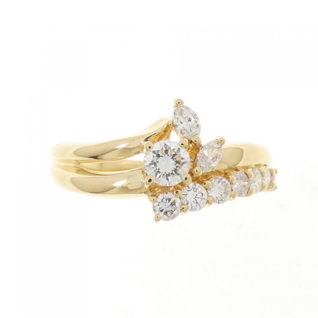 K18YG DIAMOND RING: K18YG Diamond Ring Brand: Unbranded Type: Diamond Ring Material: K18YG, Main Stone/Creation Natural Color: Yellow gold Size: US6 1/4 Accessories: None Accessories Notice: When purchasing pre-owned