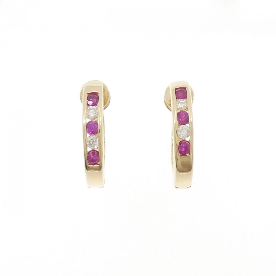 18K YELLOW GOLD RUBY EARRINGS: 18K Yellow Gold Ruby Earrings Brand: Unbranded Type: Ruby Pierce/Earring Material: K18YG, Main Stone/Creation RubySecondary Stone Diamond Color: Yellow gold Size: Actual Size Approx. length x width: