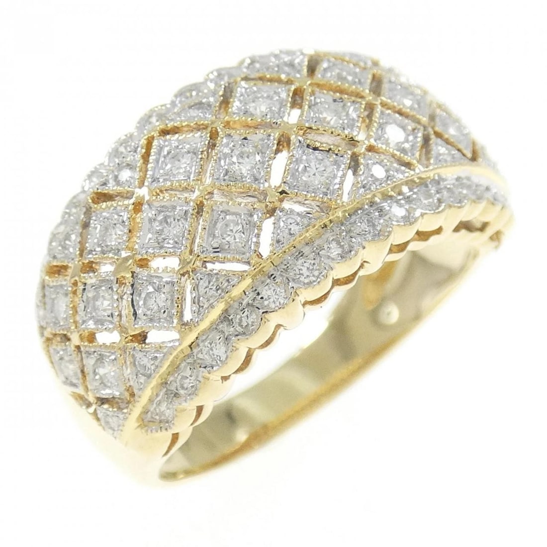 K18YG/K18WG DIAMOND RING: K18YG/K18WG Diamond Ring Brand: Unbranded Type: Diamond Ring Material: K18YG/K18WG, Main Stone/Creation NATURAL Color: YG,WG Size: US6 1/4 Accessories: None Accessories Notice: When purchasing