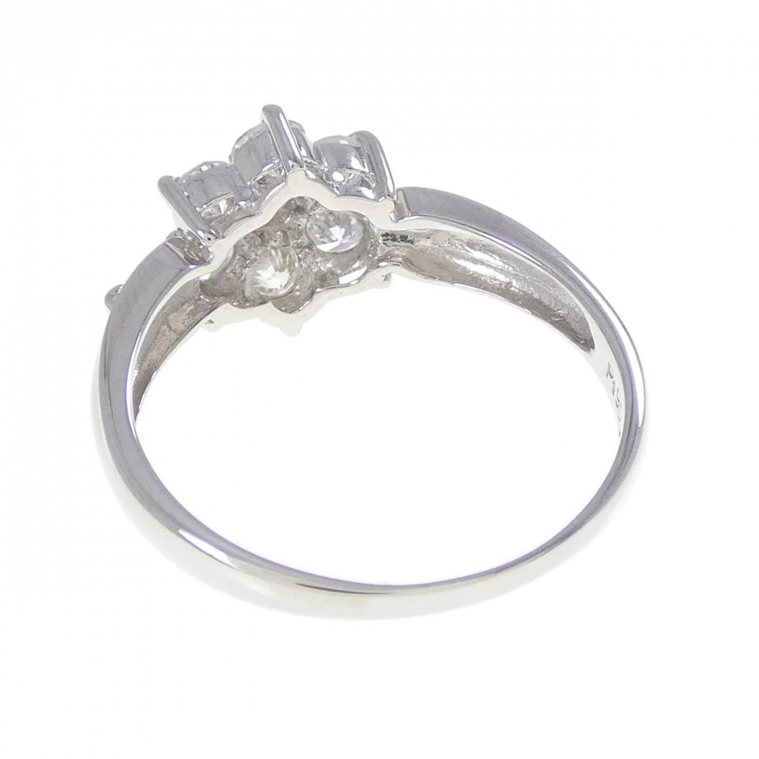 PT900 FLOWER DIAMOND RING - 2