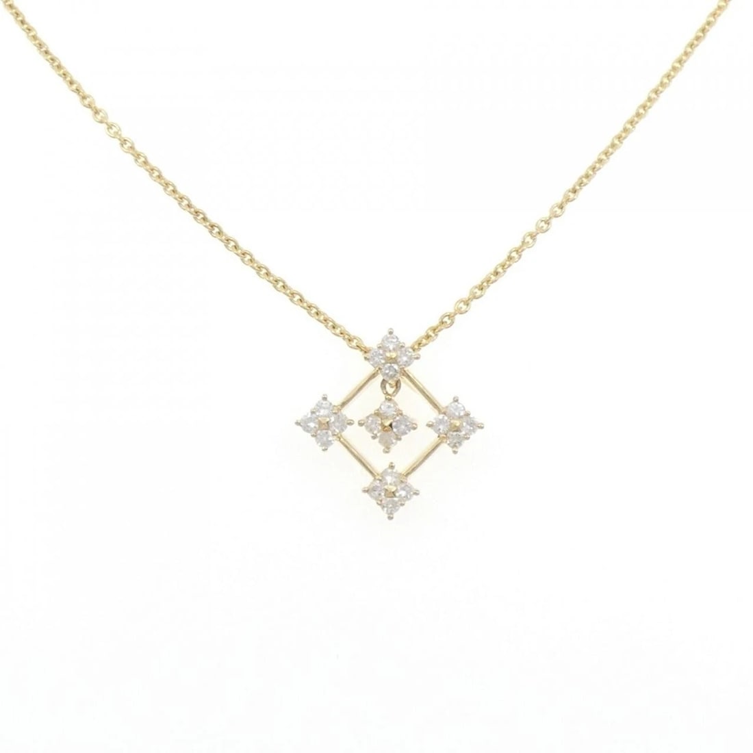 750YG/K18YG DIAMOND NECKLACE: 750YG/K18YG Diamond Necklace Brand: Unbranded Type: Diamond Necklace Material: 750YG, Main Stone/Creation NATURAL Color: YG Size: 40CM Actual Size Pendant length approx. x width approx.:
