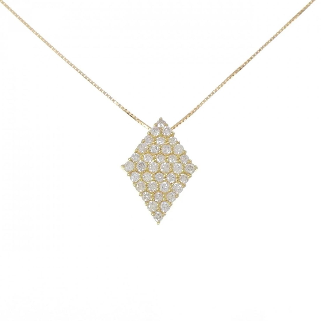 K18YG DIAMOND NECKLACE: K18YG Diamond Necklace Brand: Unbranded Type: Diamond Necklace Material: K18YG, Main Stone/Creation NATURAL Color: YELLOW GOLD Size: Actual Size Pendant length approx. x width approx.: 20.8mmx14.2mm