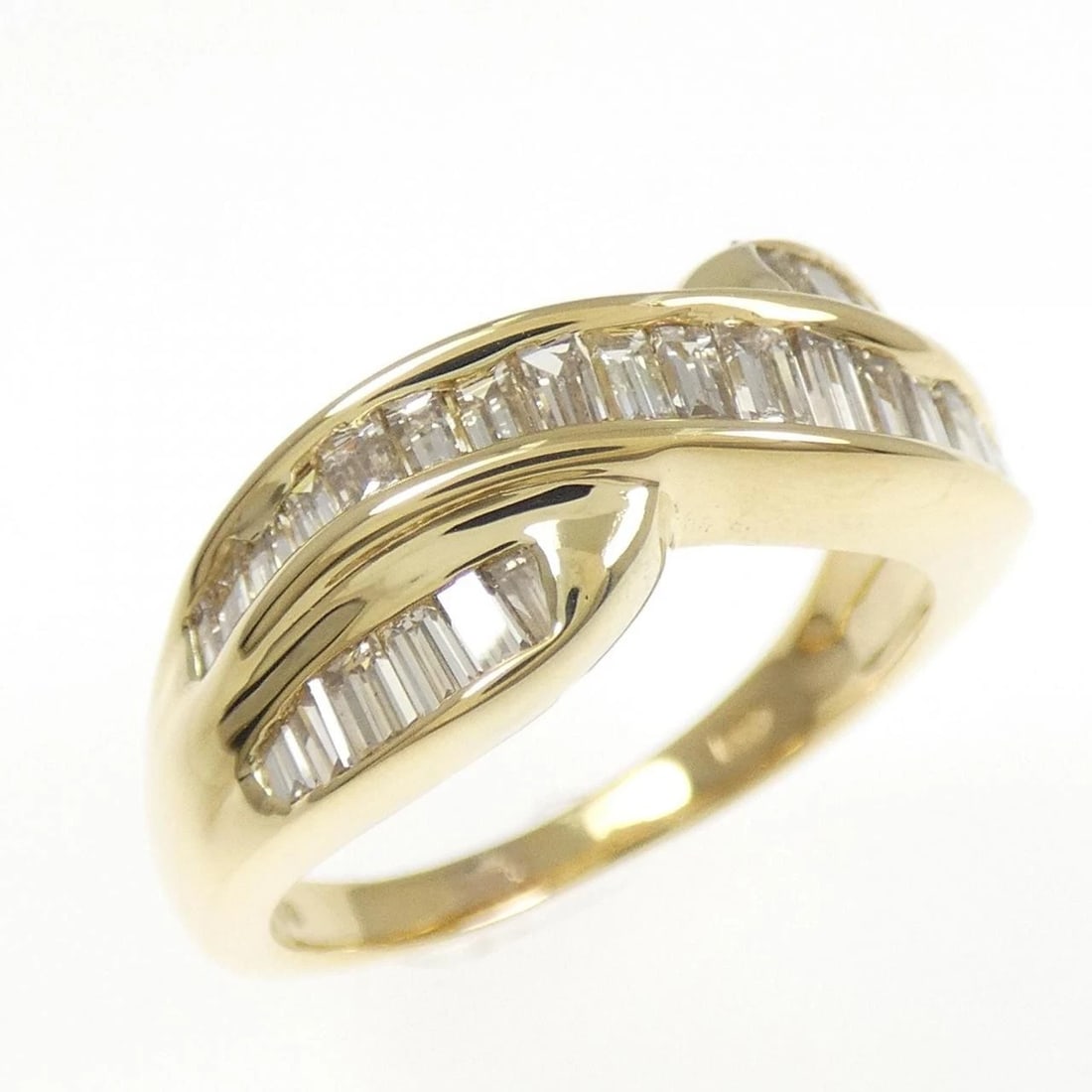 K18YG DIAMOND RING: K18YG Diamond Ring Brand: Unbranded Type: Diamond Ring Material: K18YG, Main Stone/Creation NATURAL Color: YELLOW GOLD Size: US1/4 Accessories: None Accessories Notice: When purchasing pre