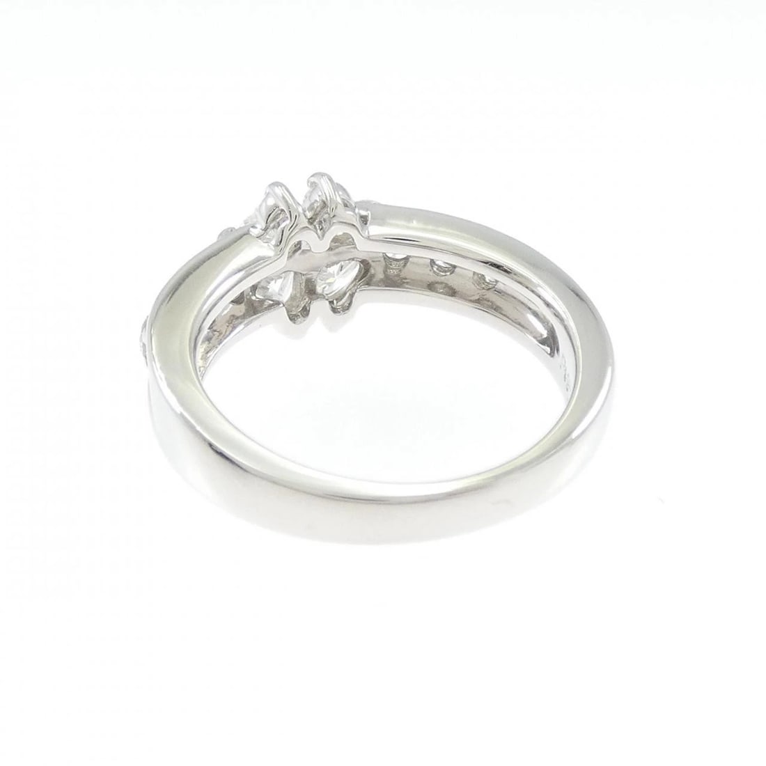 PT900 FLOWER DIAMOND RING - 3