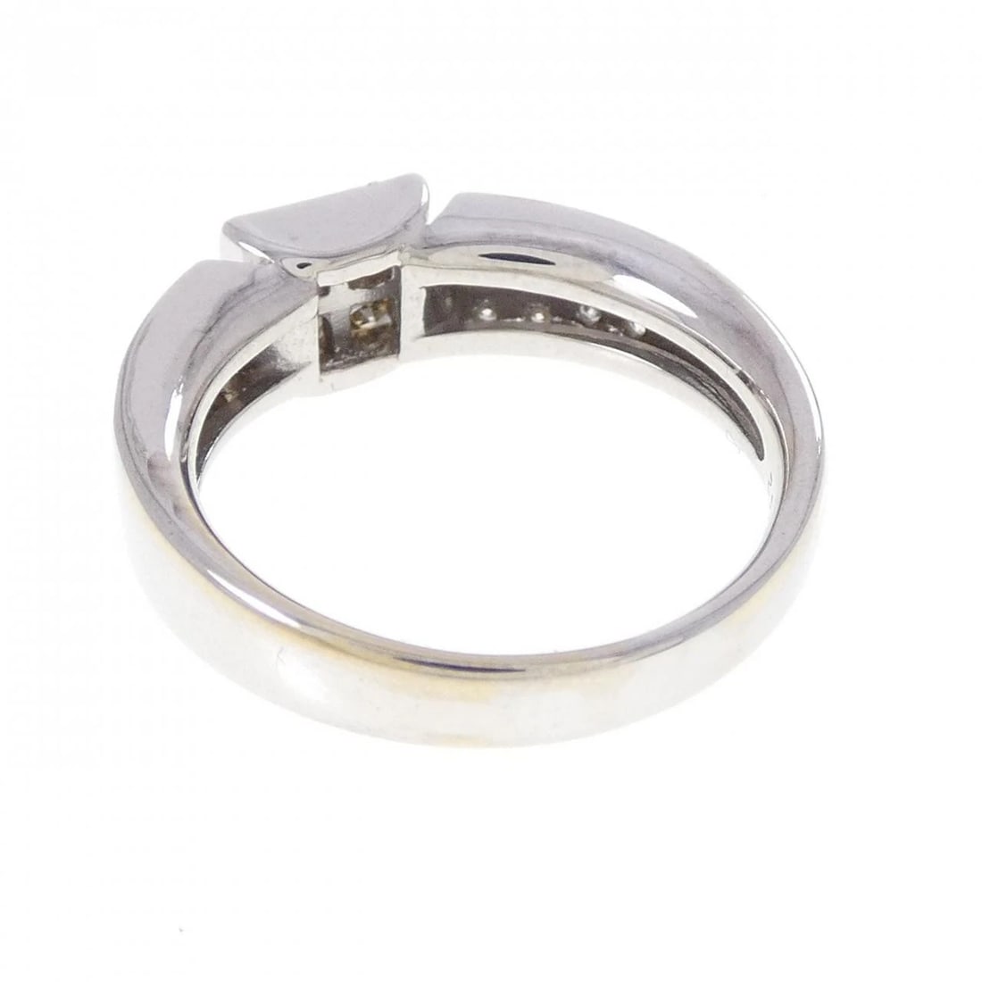 K18WG DIAMOND RING - 3