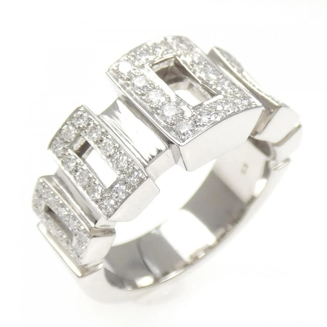 K18WG DIAMOND RING: K18WG Diamond Ring Brand: Unbranded Type: Diamond Ring Material: K18WG, Main Stone/Creation NATURAL Color: WHITE GOLD Size: US7 Accessories: None Accessories Notice: When purchasing pre-ow