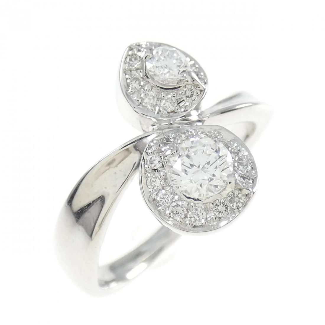 K18WG DIAMOND RING: K18WG Diamond Ring Brand: Unbranded Type: Diamond Ring Material: k18WG, Main Stone/Creation NATURAL Color: White Gold Size: US6 1/4 Accessories: None Accessories Notice: When purchasing pre-owned