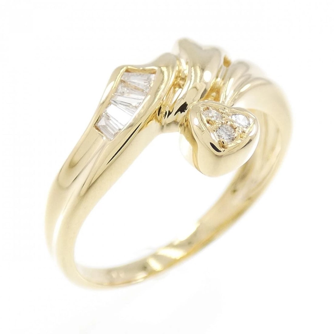 K18YG HEART DIAMOND RING (1 of 3)