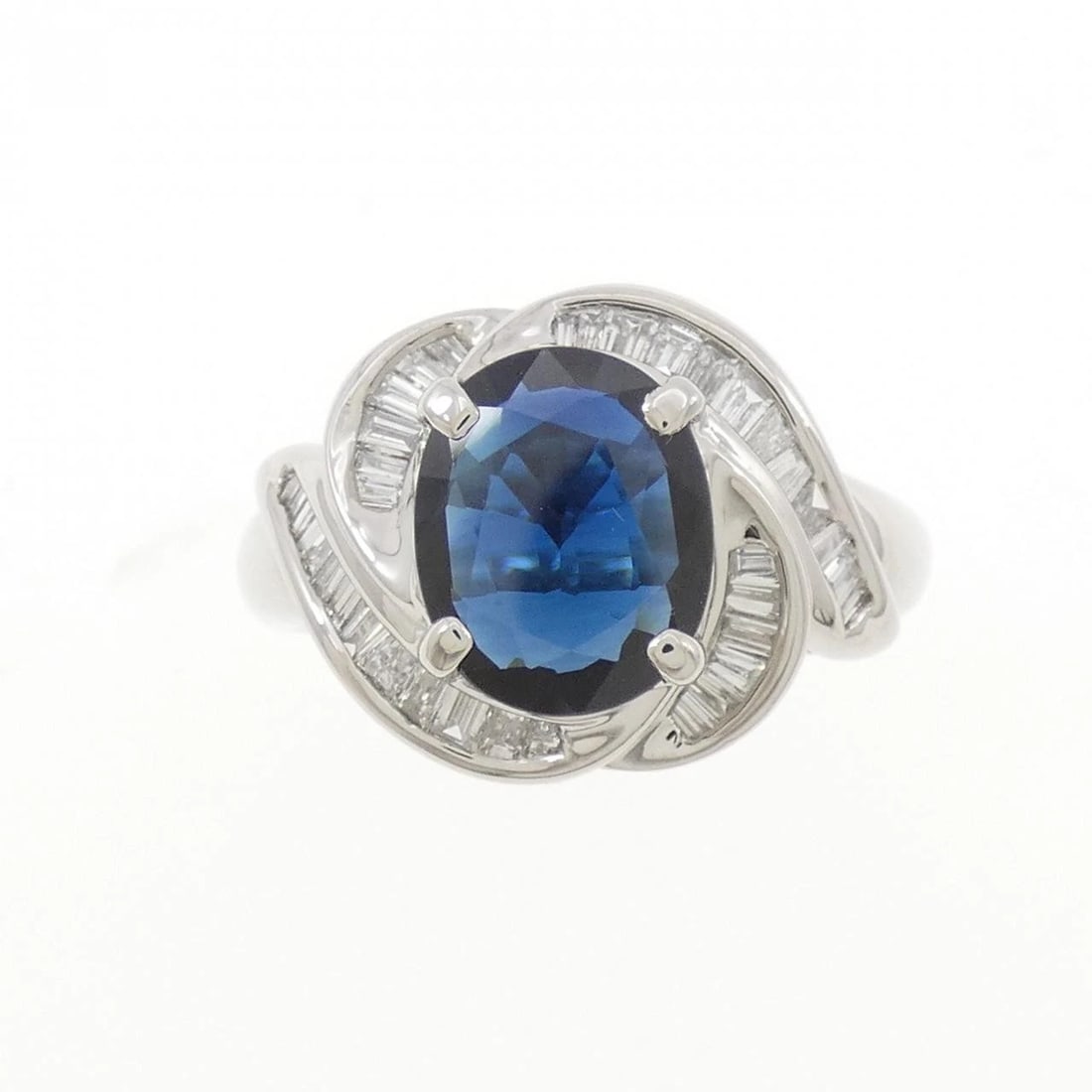 PT850 SAPPHIRE RING: PT850 Sapphire Ring Brand: Unbranded Type: Sapphire Ring Material: PT850, Main Stone/Creation SAPPHIRE Secondary Stone Diamond Color: Silver Size: US8 1/2 Accessories: None Accessories Notice: When