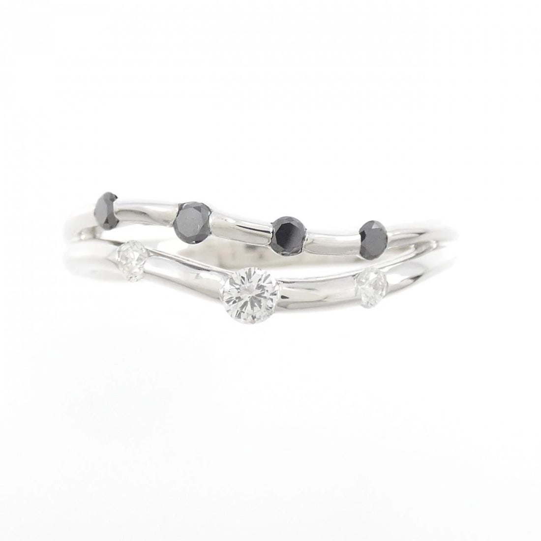 K18WG DIAMOND RING - 2