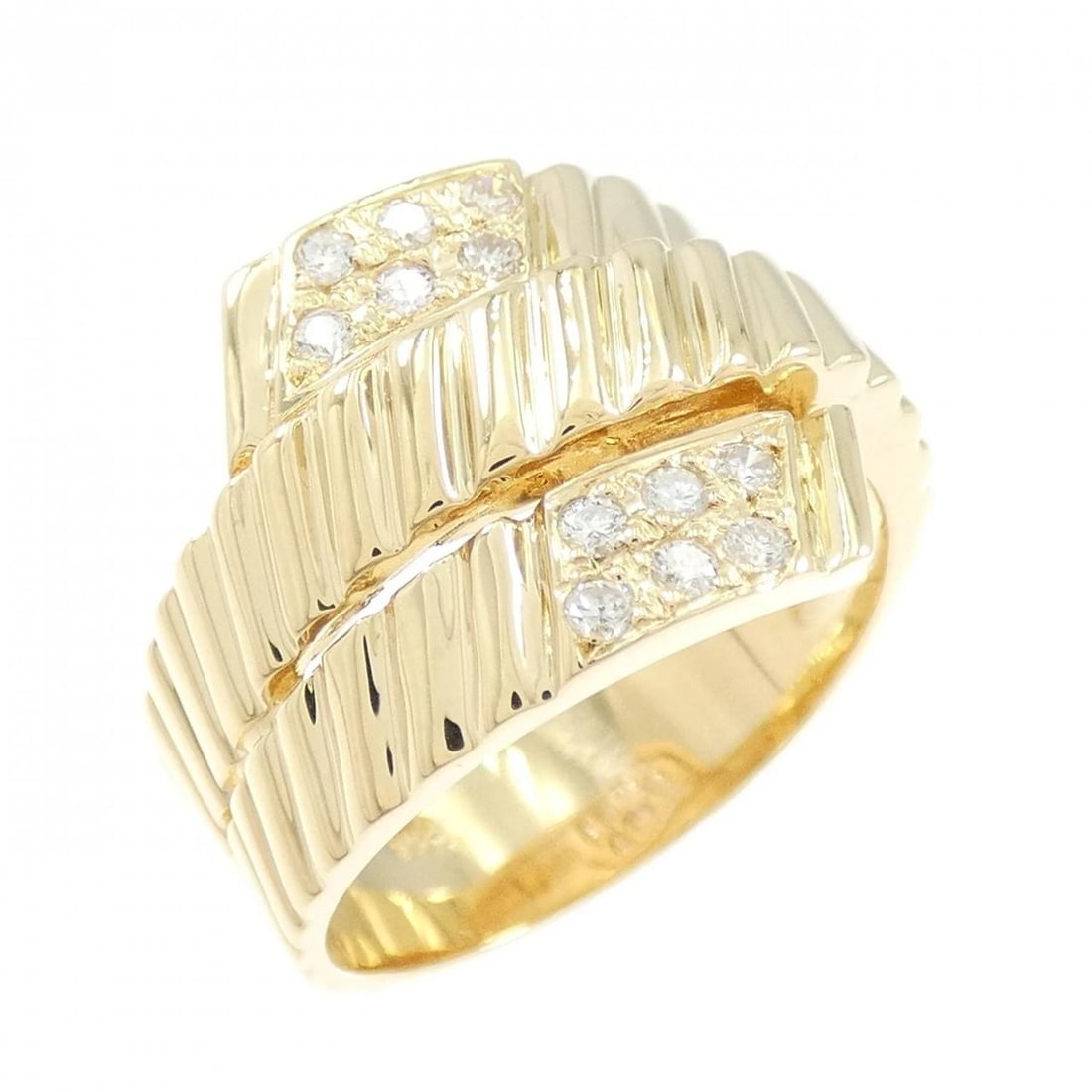 K18YG DIAMOND RING: K18YG Diamond Ring Brand: Unbranded Type: Diamond Ring Material: K18YG, Main Stone/Creation NATURAL Color: YELLOW GOLD Size: US6 Accessories: None Accessories Notice: When purchasing pre-owned goods,