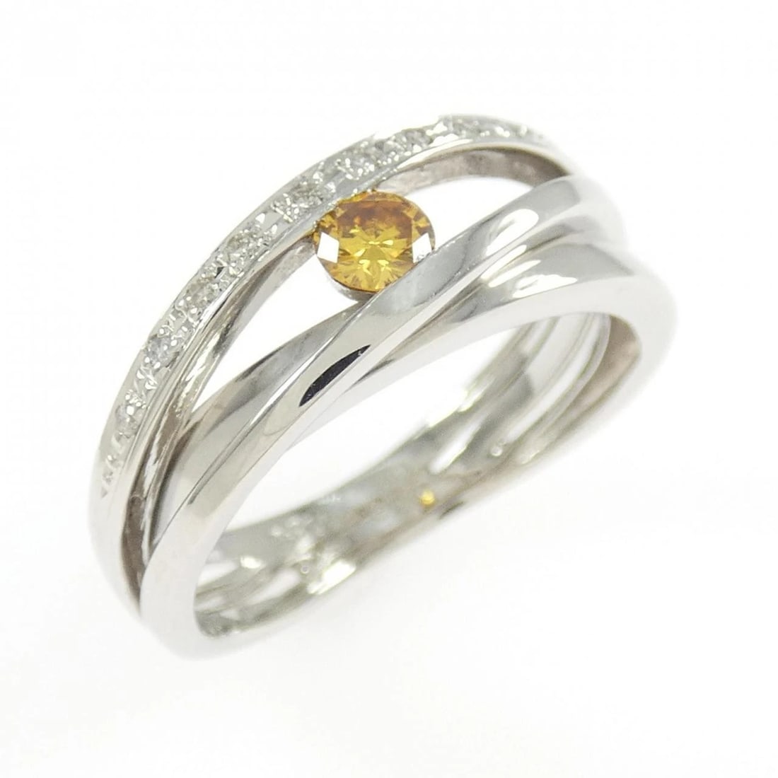 PT900 DIAMOND RING: PT900 Diamond Ring Brand: Unbranded Type: Diamond Ring Material: PT900, Main Stone/Creation NATURAL Color: Silver Size: US6 3/ Accessories: None Accessories Notice: When purchasing pre-owned goods,