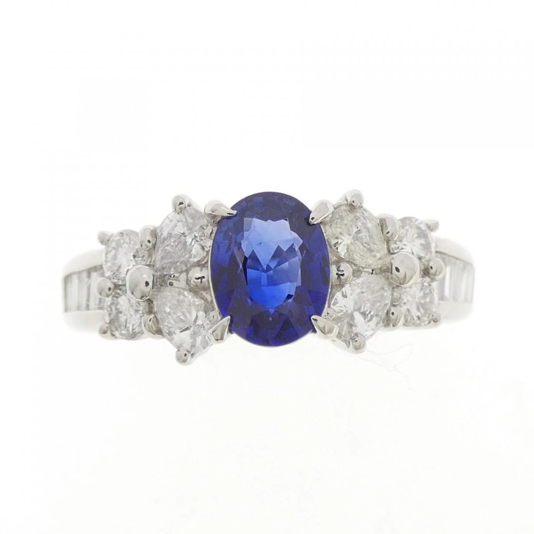 PT900 SAPPHIRE RING: PT900 Sapphire Ring Brand: Unbranded Type: Sapphire Ring Material: PT900, Main Stone/Creation SAPPHIRE Secondary Stone Diamon Color: Silver Size: US6 1/4 Accessories: None Accessories Notice: When