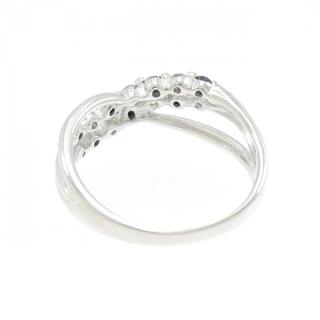 K18WG DIAMOND RING - 3