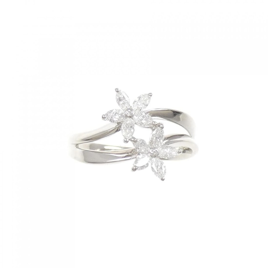 PT900 FLOWER DIAMOND RING - 2