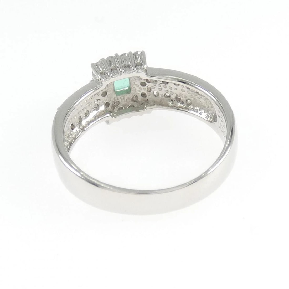 PT900 EMERALD RING - 3