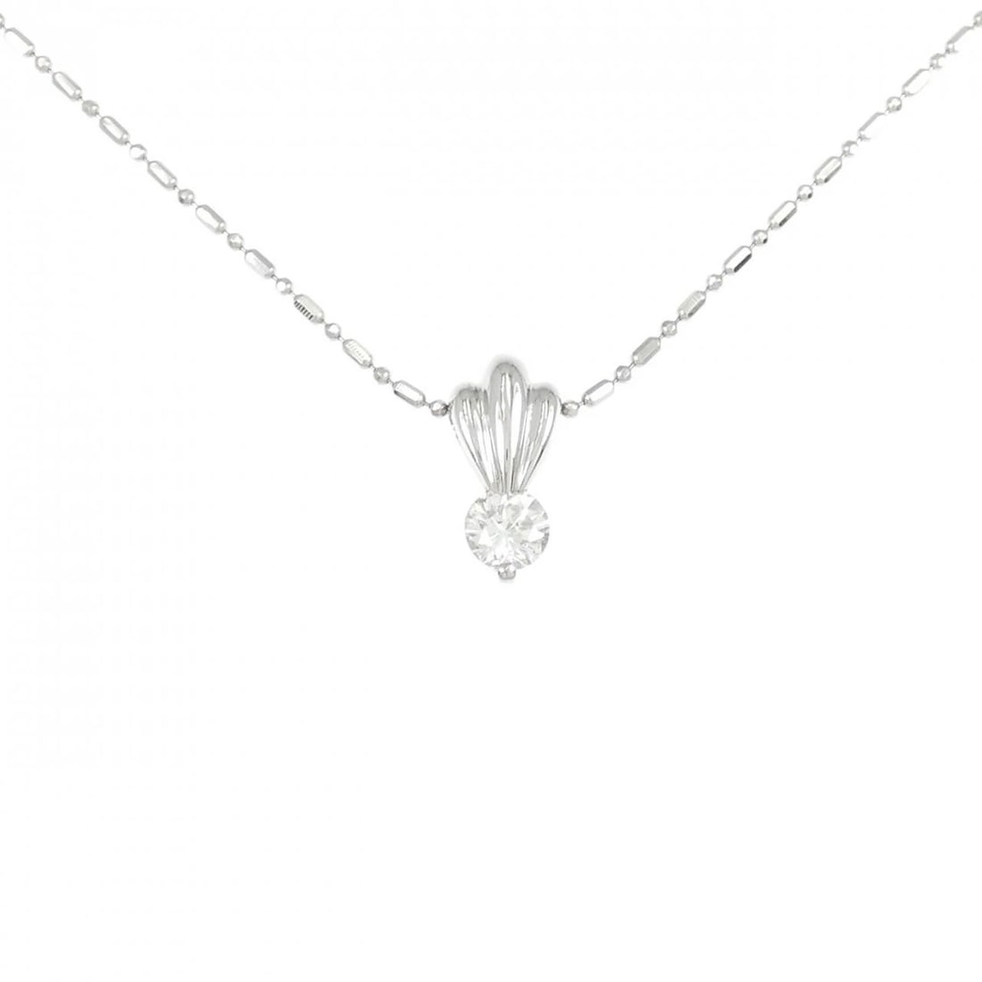 PT900/PT850 DIAMOND NECKLACE: PT900/PT850 Diamond Necklace Brand: Unbranded Type: Diamond Necklace Material: PT900/PT850, Main Stone/Creation NATURAL Color: Silver Size: 40CM Actual Size Pendant length approx. x width approx.: