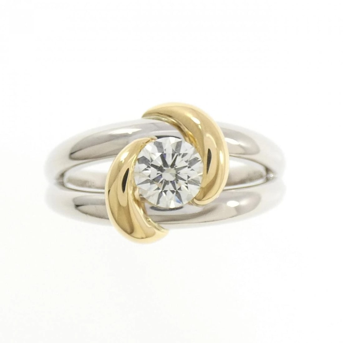 PT900/K18YG DIAMOND RING: PT900/K18YG Diamond Ring Brand: Unbranded Type: Diamond Ring Material: PT900/K18YG, Main Stone/Creation NATURAL Color: YG,Silver Size: US7 1/4 Accessories: None Accessories Notice: When pu
