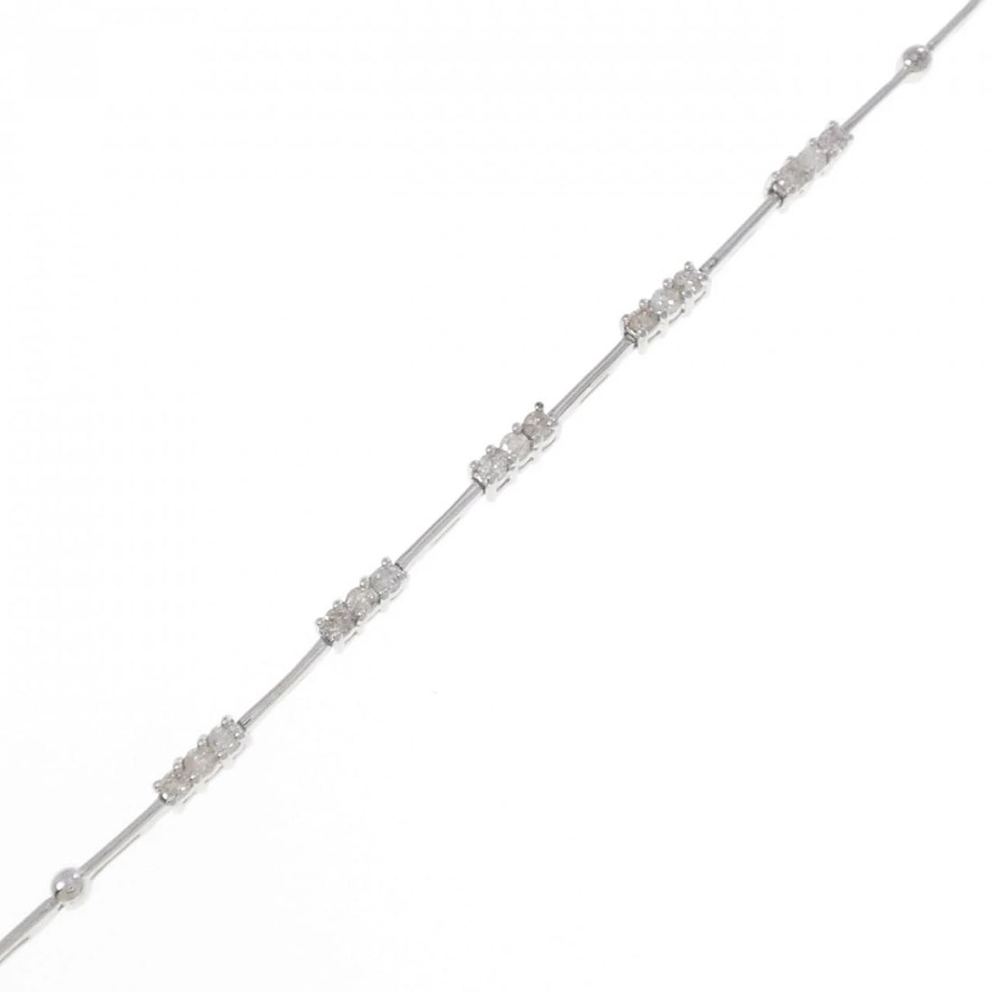K18WG DIAMOND BRACELET: K18WG Diamond Bracelet Brand: Unbranded Type: Diamond Bracelet Material: K18WG, Main Stone/Creation NATURAL Color: White Gold Size: 17CM Actual Size Max width approx: 1.9mm Accessories: None