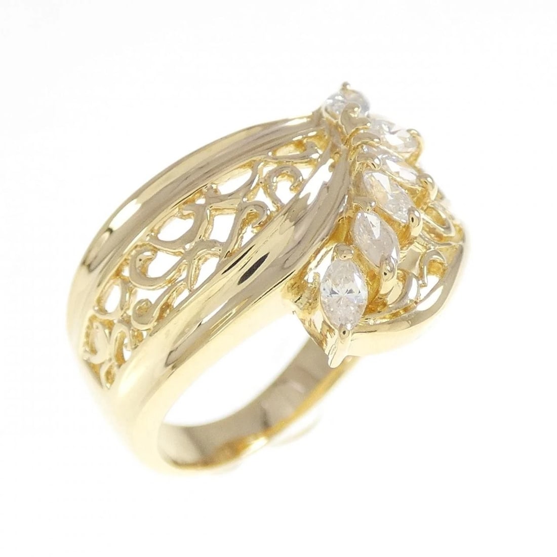 K18YG DIAMOND RING: K18YG Diamond Ring Brand: Unbranded Type: Diamond ring Material: K18YG, Main Stone/Creation Natural Color: Yellow Gold Size: US5 1/4 Accessories: None Accessories Notice: When purchasing pre-owned