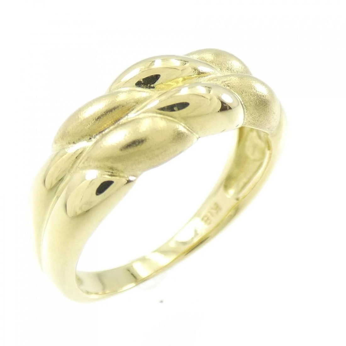 K18YG RING: K18YG ring Brand: Unbranded Type: Ring Material: K18YG, Color: Yellow Gold Size: US6 Accessories: None Accessories Notice: When purchasing pre-owned goods, please refer to the photos of the items to