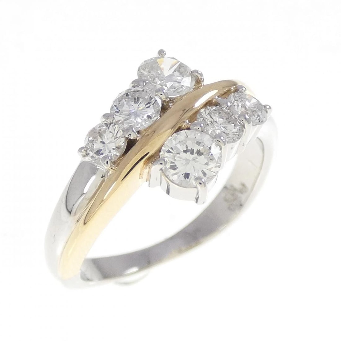 PT900/K18YG DIAMOND RING: PT900/K18YG Diamond Ring Brand: Unbranded Type: Diamond Ring Material: PT900/K18YG, Main Stone/Creation Natural Color: YG,Silver Size: US6 1/2 Accessories: None Accessories Notice: When purchasing