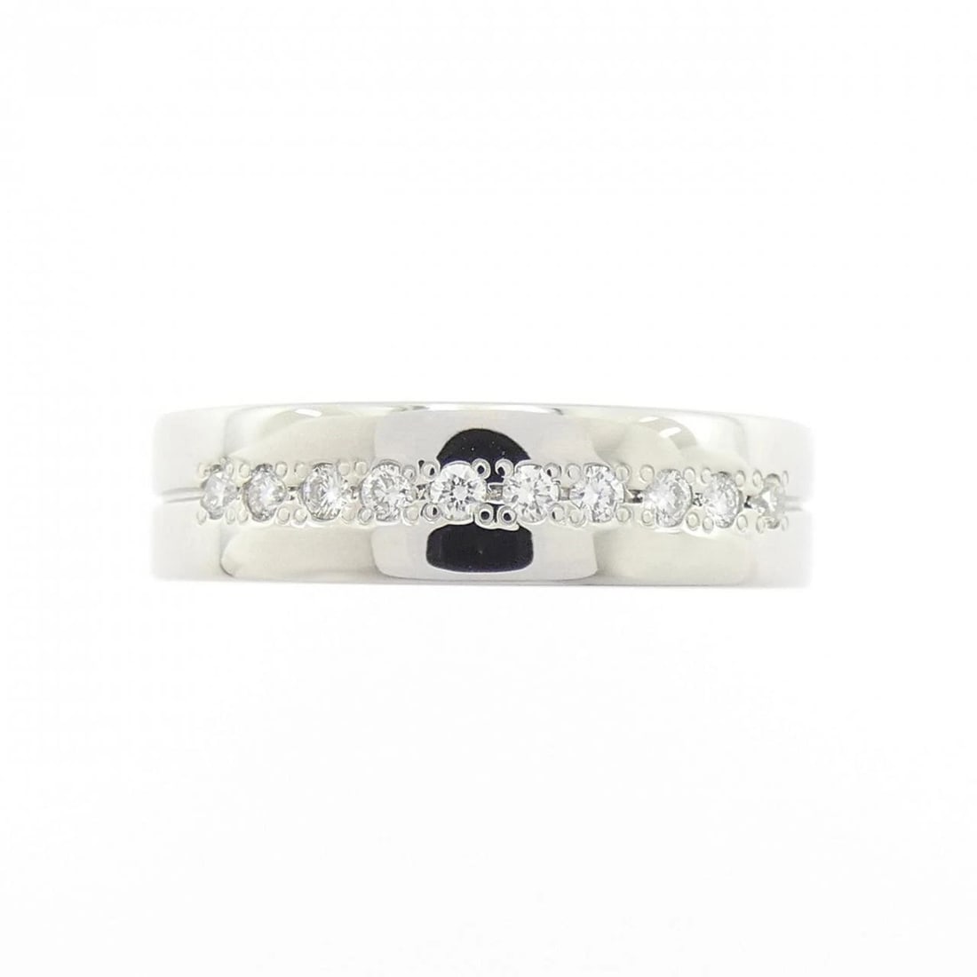 PT900 DIAMOND RING: PT900 Diamond Ring Brand: Unbranded Type: Diamond ring Material: PT900, Main Stone/Creation Natural Color: Silver Size: US5 3/4 Accessories: None Accessories Notice: When purchasing pre-owned goods,