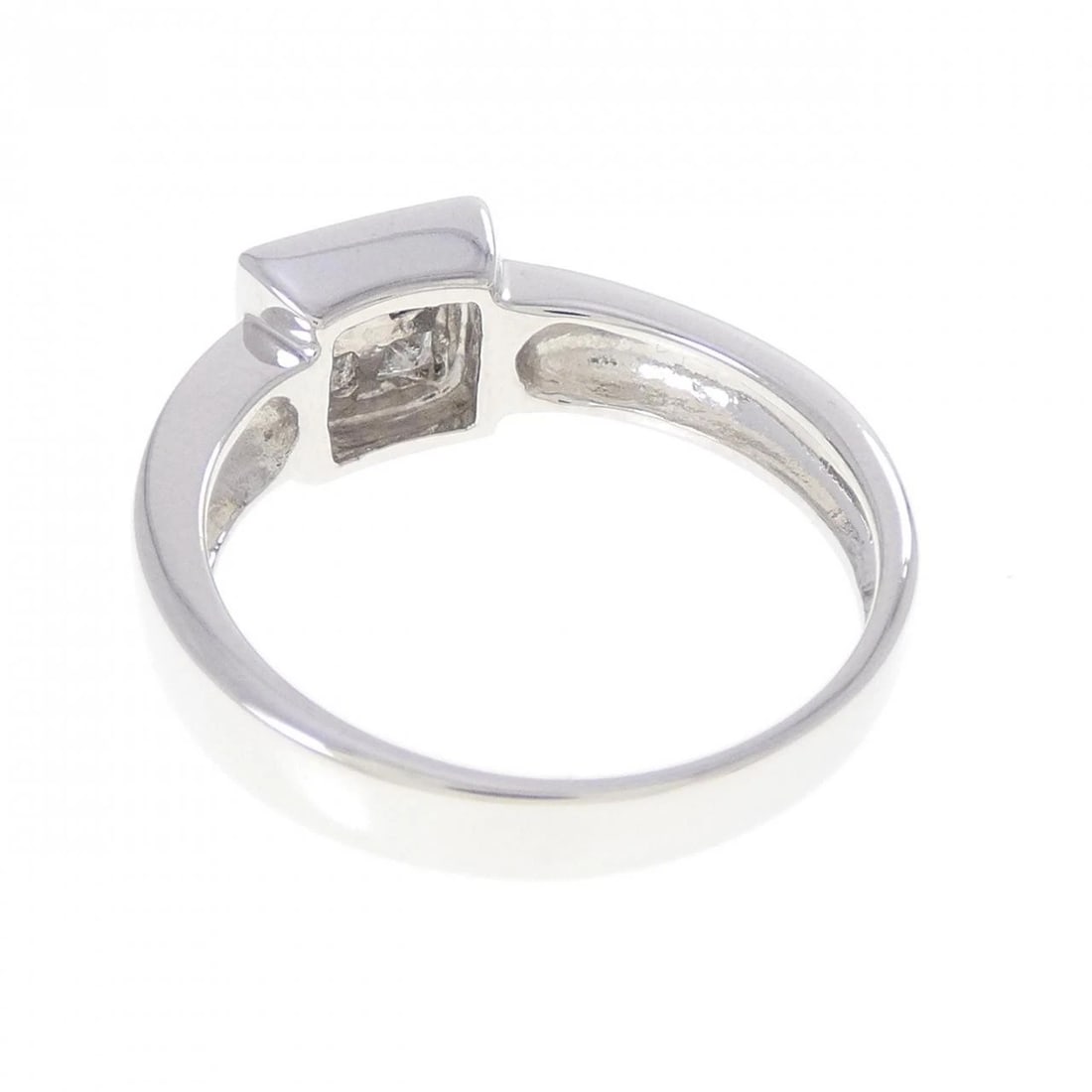 K18WG DIAMOND RING - 3