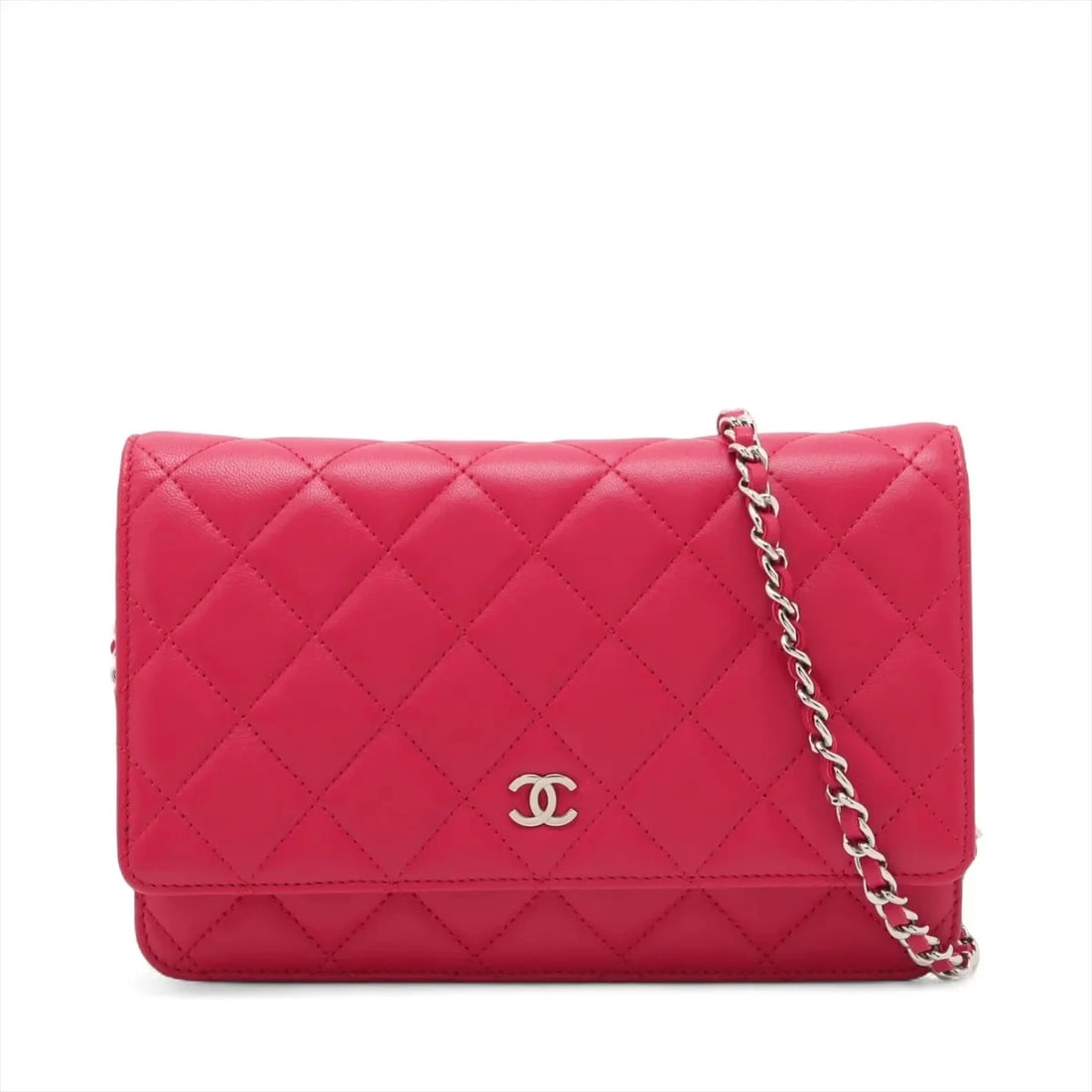 CHANEL MATELASSE LAMBSKIN CHAIN WALLET RED: Chanel Matelasse Lambskin Chain Wallet Red Brand: Chanel Type: Shoulder bag Material: Lambskin Color: Red Size: Height:4.9inchLength:7.7inchDepth:1.0inch Accessories: None Accessories Noti