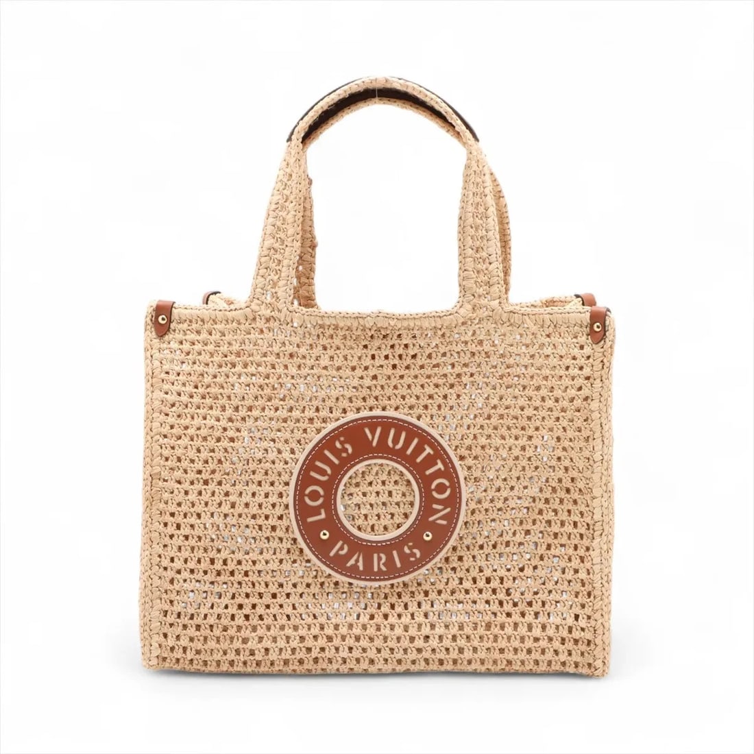 LOUIS VUITTON LV BYE THE POOLS ON THE GO MM: Louis Vuitton LV Bye The pools On the Go MM Brand: Louis Vuitton Type: Tote bag Material: none Color: Beige Size: Height:11.4inch Length:14.6inch Depth:6.3inch Handle height:6.7inch Accessories: N