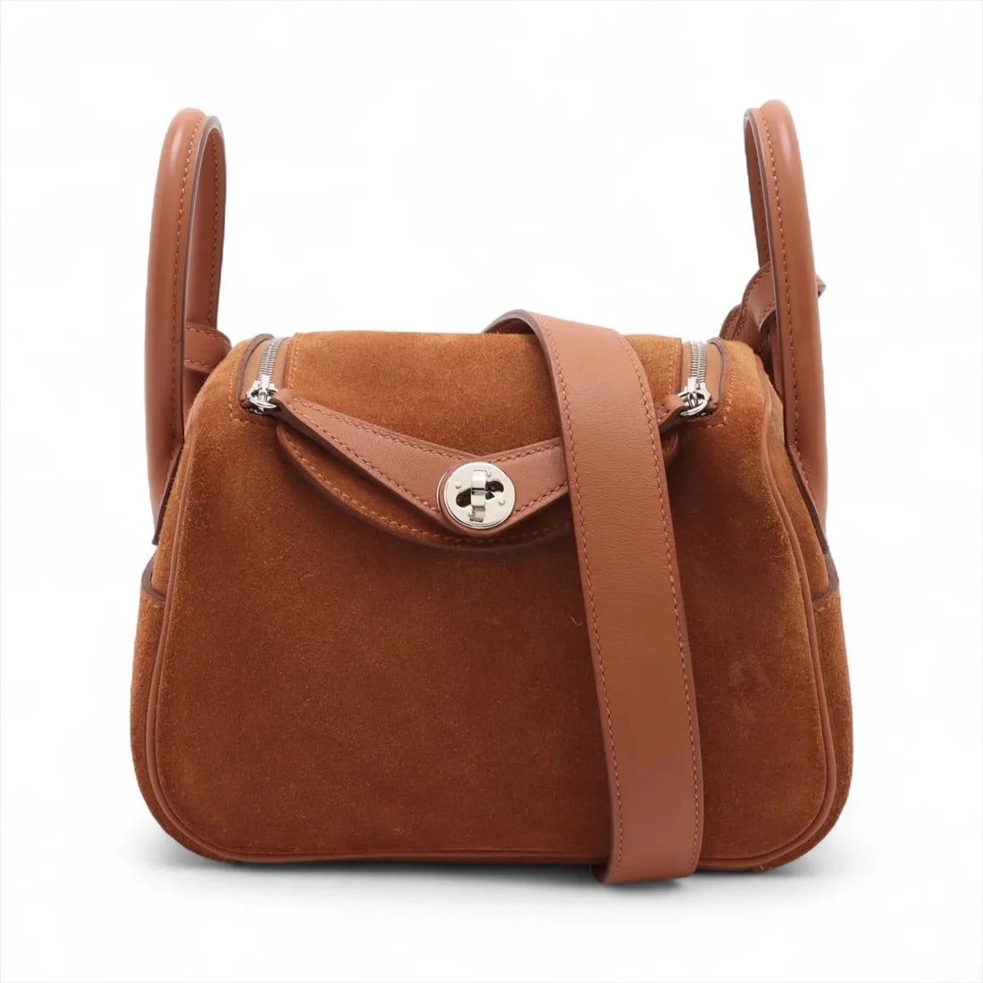 HERMES LINDY MINI 20 GRIZZLY X VOW SWIFT: Hermes Lindy mini 20 Grizzly x Vow Swift Brand: Hermès Type: Shoulder bag Material: Grizzly x Voswift Color: chamois x gold Size: Height:5.1inch Length:7.3inch Depth:3.7inch Handle height:2.6inch