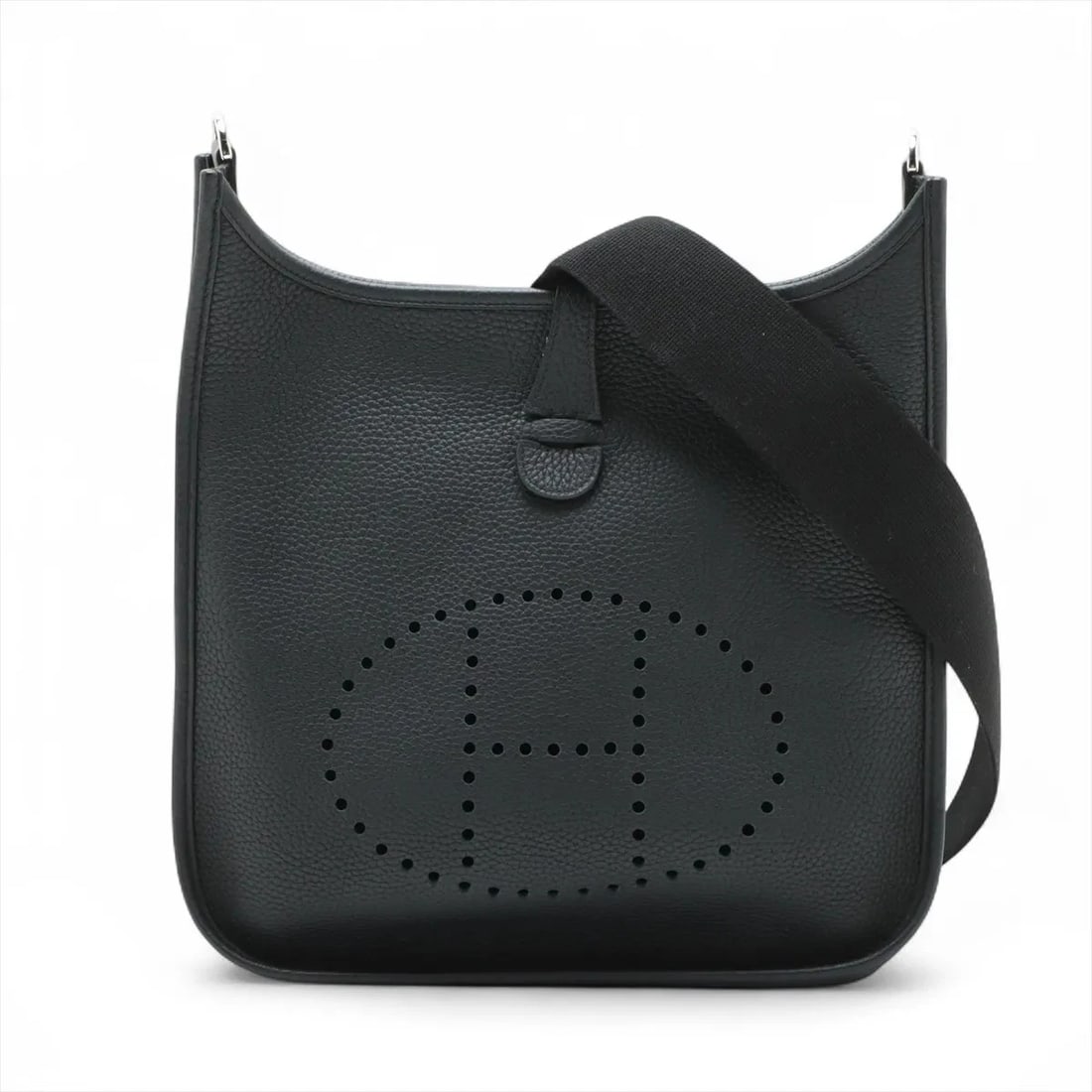HERMES EVELYN 3 29 PM TAURILLON CLEMENCE BLACK: Hermes evelyn 3 29 PM Taurillon Clemence Black Brand: Hermès Type: Shoulder bag Material: Taurillon Clemence Color: Black Size: Height:12.0inchLength:11.2inchDepth:3.3inch Accessories: None