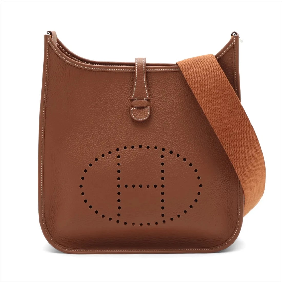 HERMES EVELYN 3 29 PM TAURILLON CLEMENCE GOLD: Hermes evelyn 3 29 PM Taurillon Clemence Gold Brand: Hermès Type: Shoulder bag Material: Taurillon Clemence Color: Gold Size: Height:12.4inchLength:11.6inchDepth:2.8inch Accessories: None