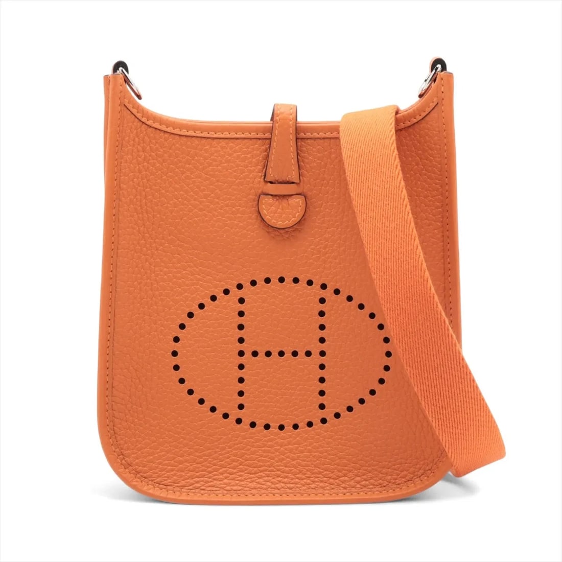 HERMES EVELYN 16 TPM TAURILLON CLEMENCE: Hermes evelyn 16 TPM Taurillon Clemence Brand: Hermès Type: Shoulder bag Material: Taurillon Clemence Color: Orange Size: Height:7.9inchLength:6.7inchDepth:2.2inch Accessories: None Access