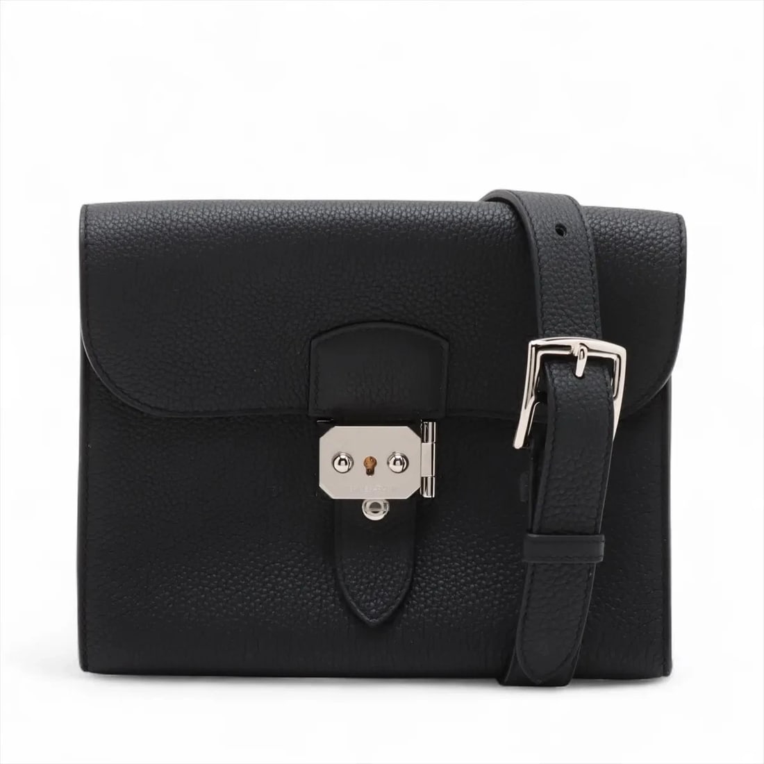 HERMES SAC ADEPECHE 21 TOGO BLACK: Hermes Sac Adepeche 21 Togo Black Brand: Hermès Type: Shoulder bag Material: Togo Color: Black Size: Height:6.7inchLength:8.1inchDepth:1.4inch Accessories: None Accessories Notice: When pu